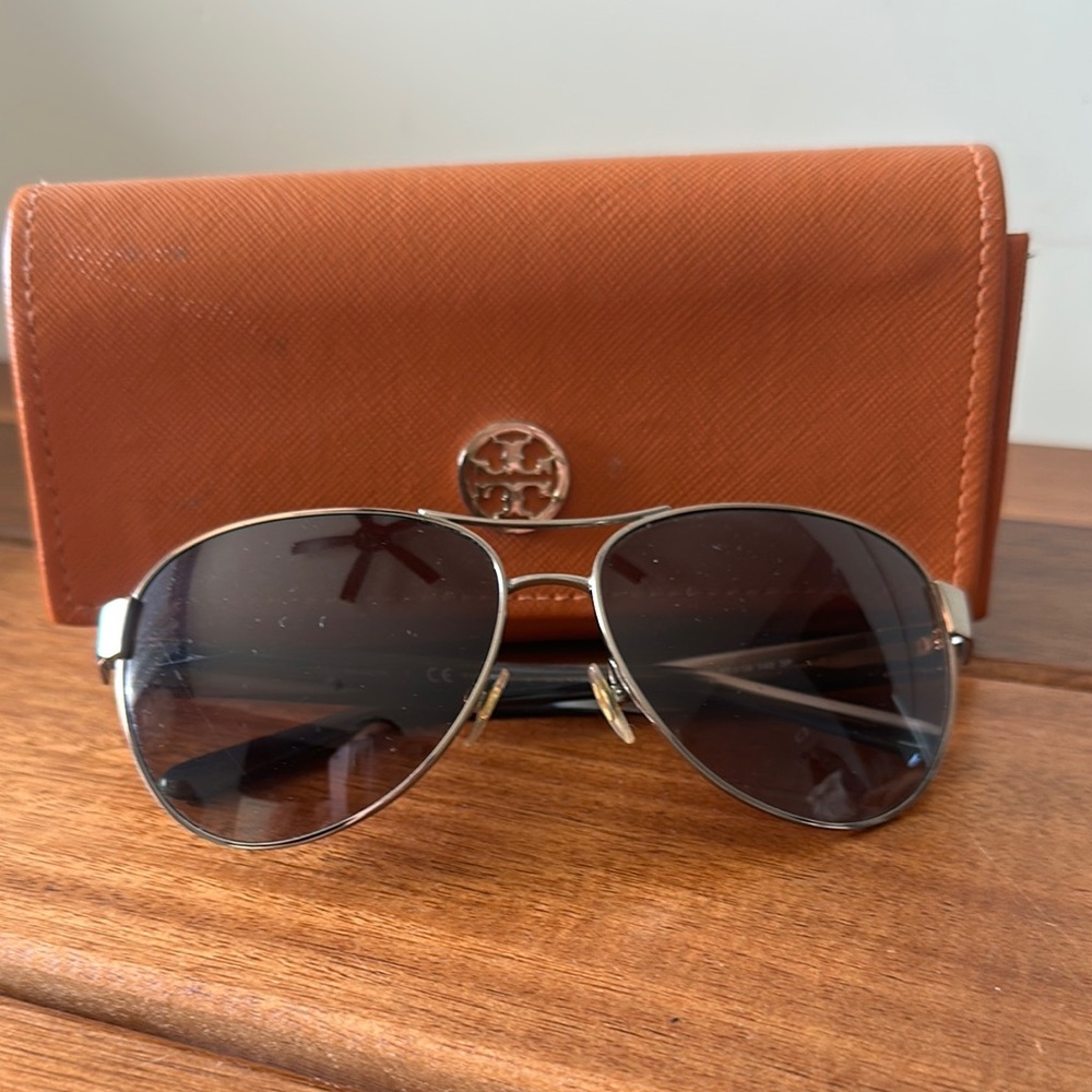 Tory Burch Gold Aviator Sunglasses Double Bridge